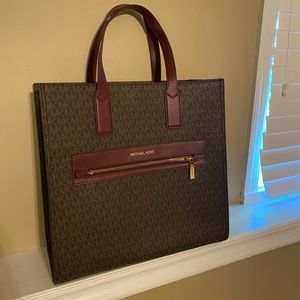 NWT Michael Kors Kenly Merlot Signature Large North South Tote Computer Handbag